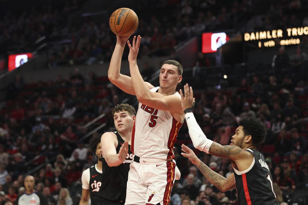 他们通过夹 他们通过夹