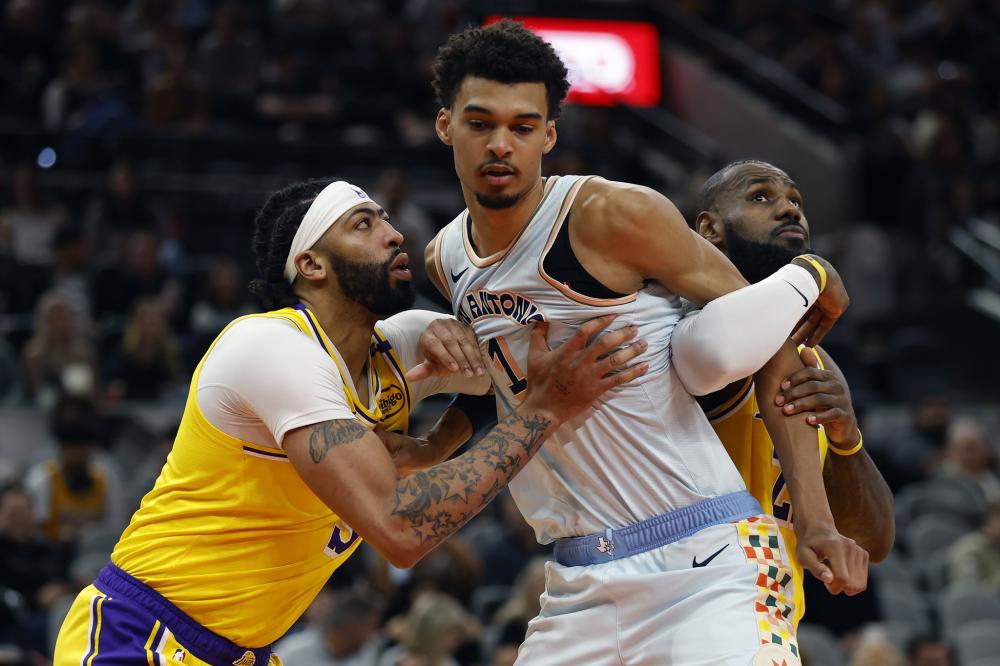 下阵容庞大 下阵容庞大